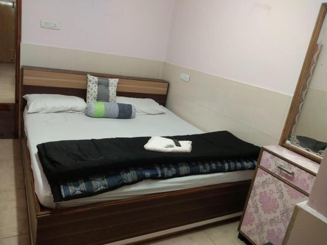 Hp Hotel - Hotel Pentoz Ооти Екстериор снимка